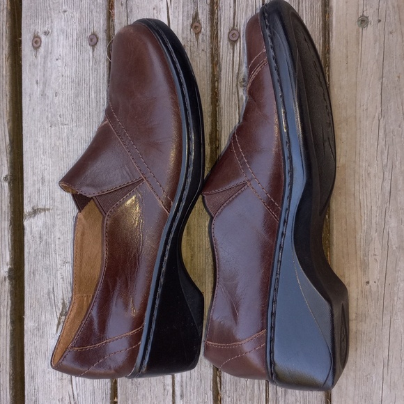 Clarks Vintage Comfortable Quality Leather Clog Size8.5M Brazil Very Good Cond. - Picture 2 of 9